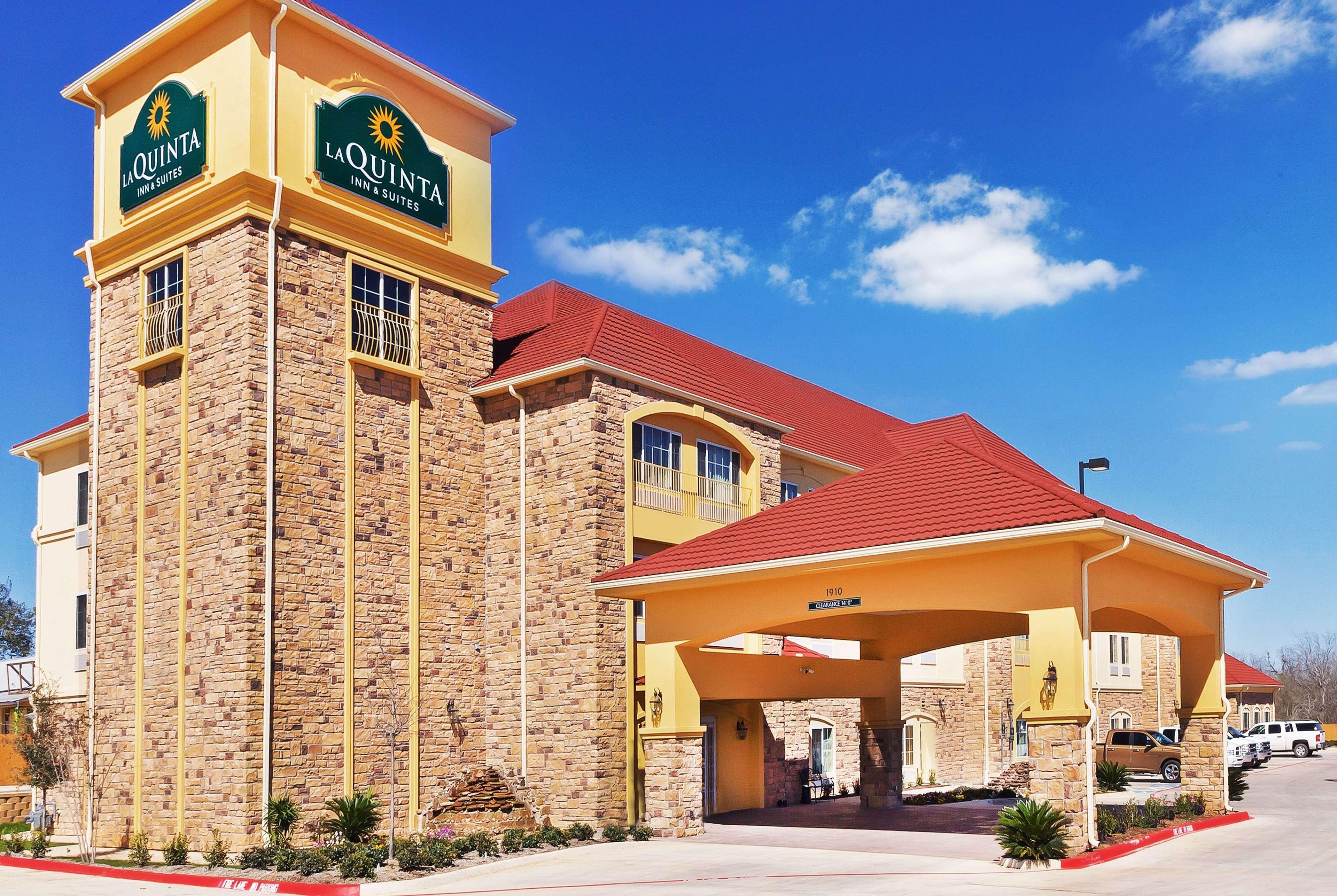 La Quinta By Wyndham Floresville Exterior foto